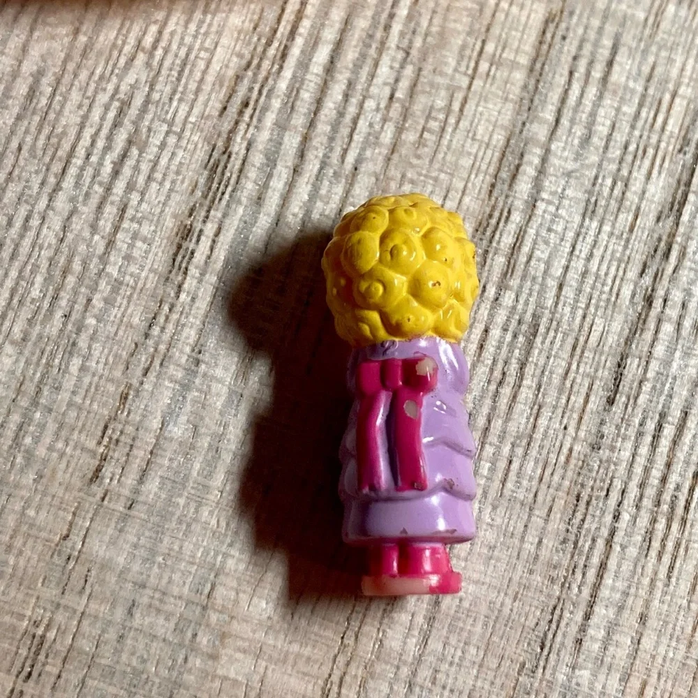 Vintage 1989 | Polly Pocket | Bridesmaid Polly Compact - Picture 6 of 9
